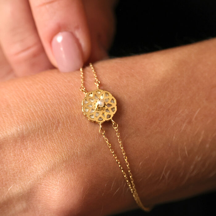Muharraq Double Chain Bracelet with Pearl and Mother of Pearl