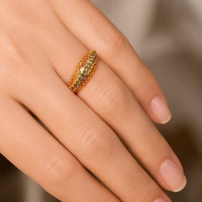 Classic Teal Sapphire Ring