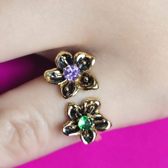 Classic Amethyst and Tsavorite Flower Toi-et-Moi Ring